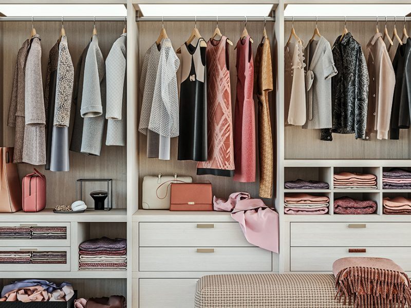 Kleiderschrank aufräumen mit Carola Nahnsen